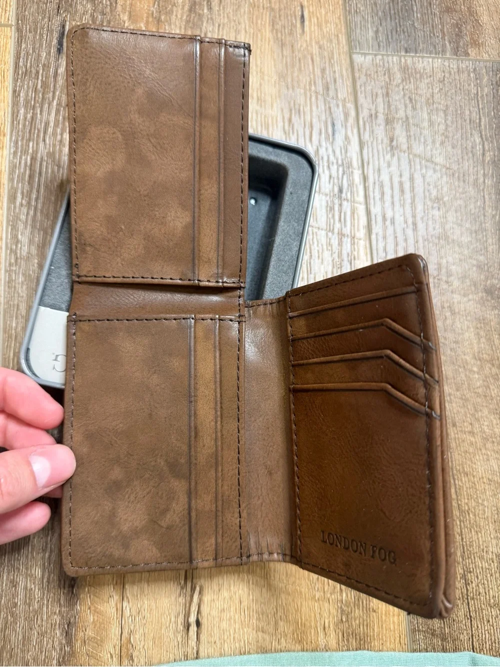 London Fog Brown Leather Trifold Wallet